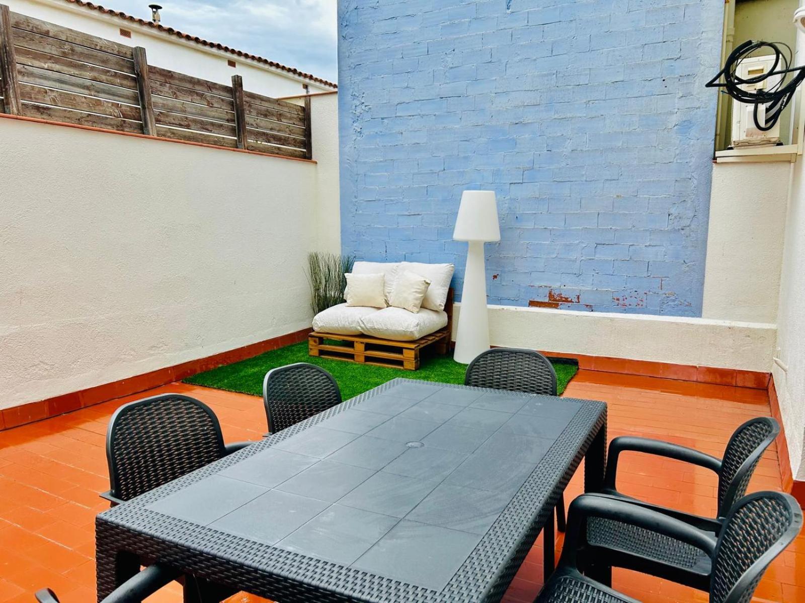 Apartamentos Port Marina Palamós Eksteriør billede